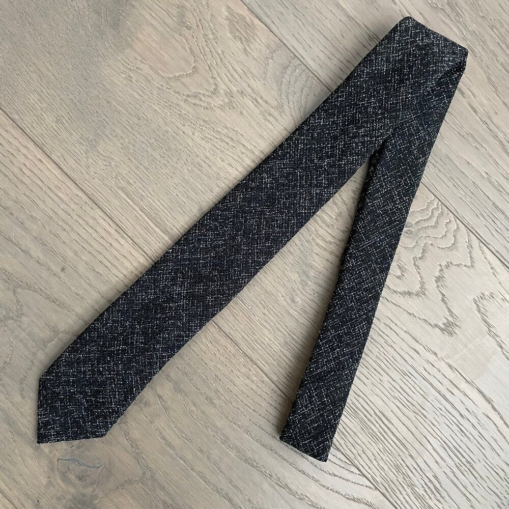 Reaction Kenneth Cole Abstract Print Poly Blend Textured Tie Blk+Wht Sz OS NWOT